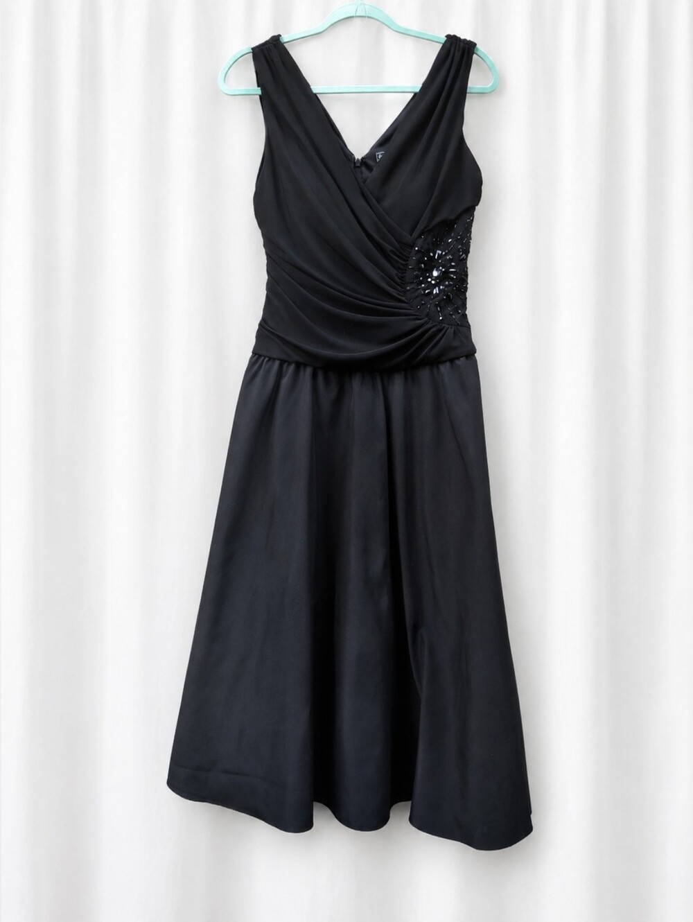 Jessica Howard Black Sleeveless Cocktail Dress Beaded Side Detail Ruched Back 12